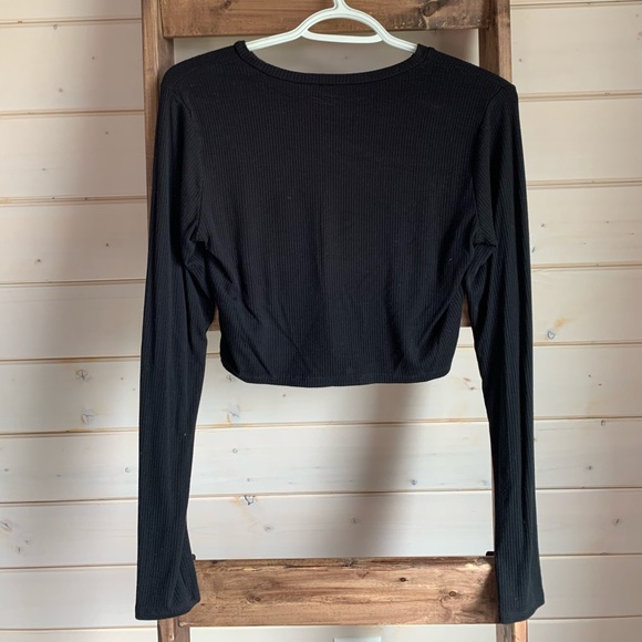 Garage crop top - Picture 2 of 2